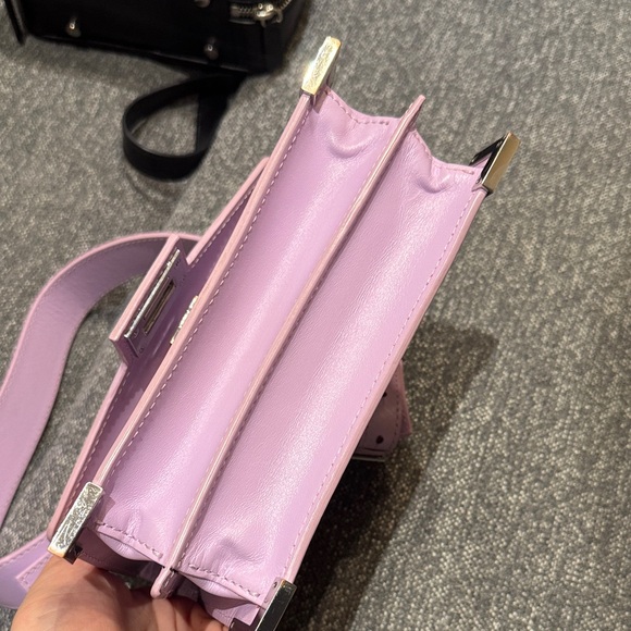 Lavender Leather Crossbody Bag - Picture 4 of 6